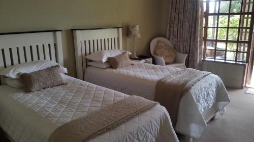 2 twin beds