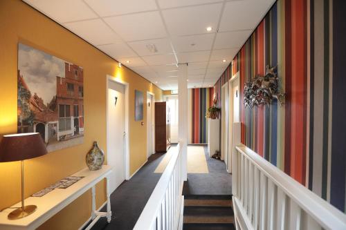 Hotel West Inn - image 3