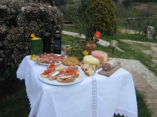 Їжа та напої, Agriturismo Casa Fibbianello in Семпроньяно