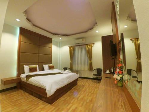 Dusita Grand Resort Hat Yai