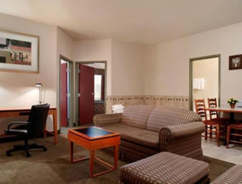 Days Inn by Wyndham Luray Shenandoah, Лурей (фото 10)