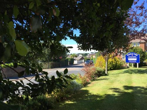 Westbury Lodge - image 6