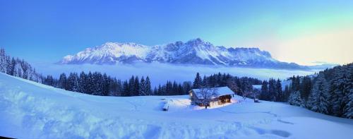 Alentours, Noba Hof in Autre