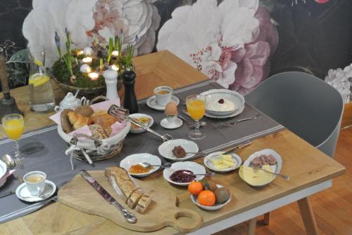 อาหารและเครื่องดื่ม, Boutique Hotel B&B Fleurie in แซ็ง-ตาม็อง-มงรงด์