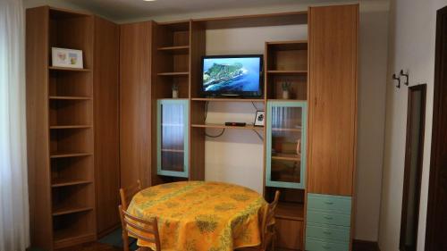 Studio with Garden View and Partial Sea View  image 7