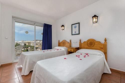 Apartamentos Embajador - image 3