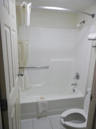 Foto - Days Inn by Wyndham Raleigh Midtown