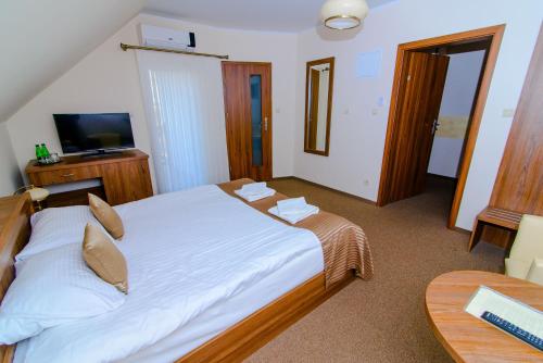 Superior Double Room with Terrace