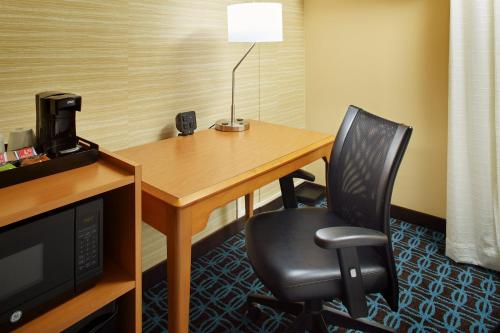 Fairfield Inn & Suites by Marriott Cleveland Beachwood - image 7