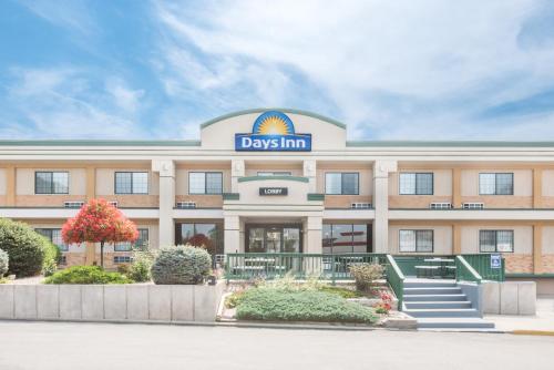 ทางเข้า, Days Inn by Wyndham West Rapid City in แรพิด ซิตี้ (SD)