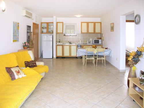 Apartment Mirta - MLK100