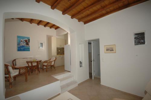 Apartment with Sea View (4 Adults) image 9