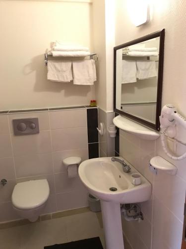 Blue Yacht Marina Apart Hotel - 화장실