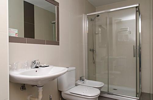 Hostal Don Rodrigo - image 14