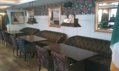 Restaurant, Forty Four Main Street Hotel in Dublin Airport