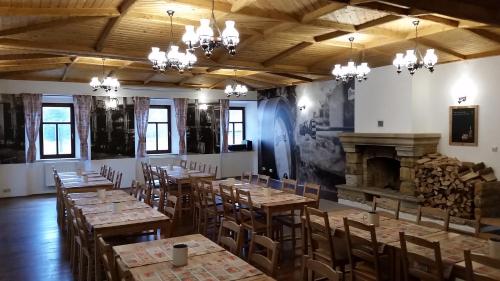 Hotel Střelnice - image 13