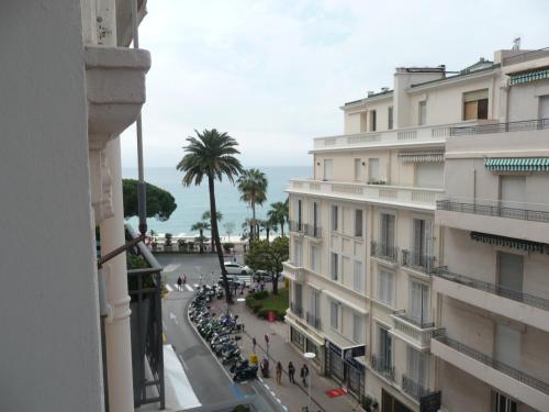 PALAIS MIRAMAR 65 BD DE LA CROISETTE CANNES