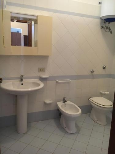 Bathroom, I Giardini Di San Vito in Piano di Sopra