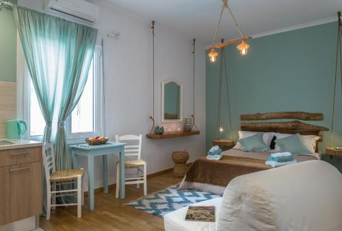 Athens Wooden Studio - image 9