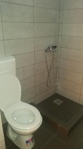 One-Bedroom Apartment image 2