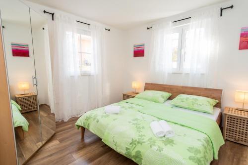  Apartman Lara in Podstrana