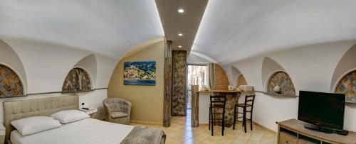 Cuore di Sorrento Suites - Tap to explore photos