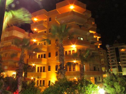 Gold Twins Family Beach Hotel - All Inclusive in Mahmutlar