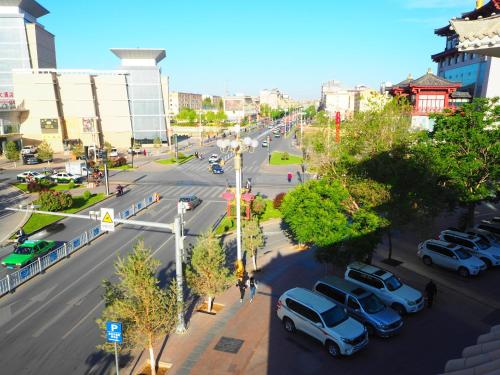 Dunhuang Gold Dragon Hotel