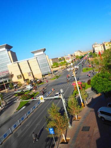 Dunhuang Gold Dragon Hotel