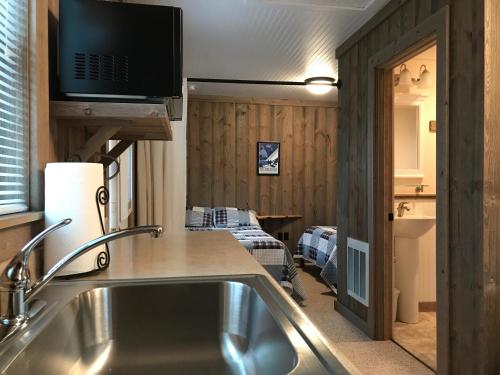 Cedar Ridge Cabins - 화장실