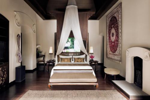 Three Bedroom Residence Villa With Pool