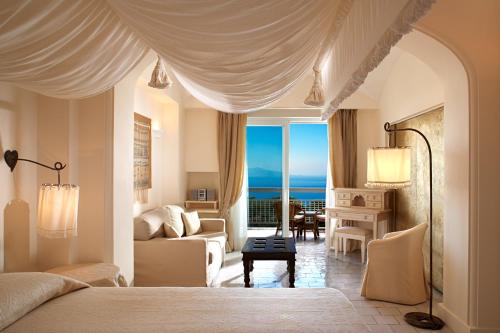 Deluxe Double Sea Side Room