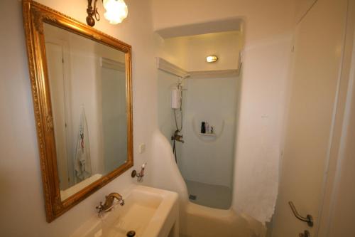 Beachfront Villa Amazing Views Mykonos - image 3