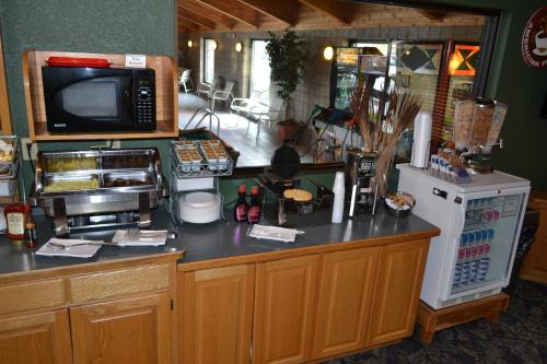 Cobblestone Hotel & Suties - Wisconsin Rapids - 식음료(F&B)