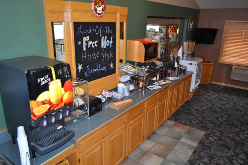 Cobblestone Hotel & Suties - Wisconsin Rapids - 식음료(F&B)