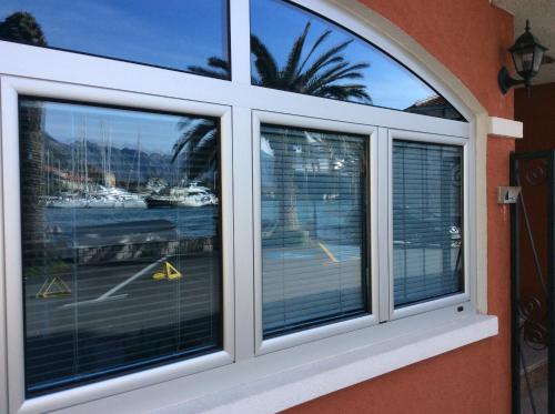 Tempat Masuk, Apartments Qualitas in Kotor