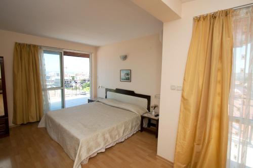 Family Hotel Verona - image 5