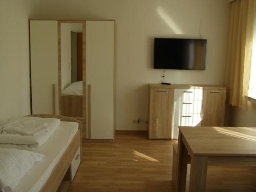 Apartment with Shower