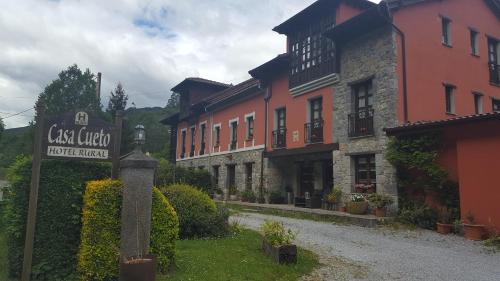 Exterior view, Hotel Rural Casa Cueto in Pilona