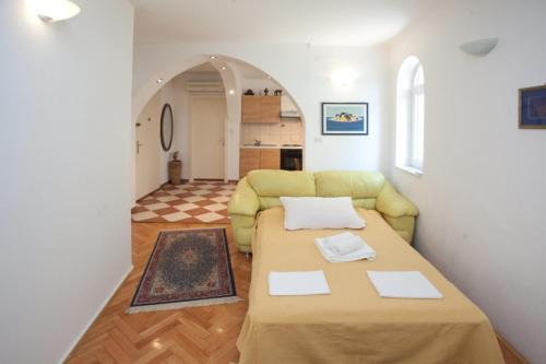 Apartments Beautiful Sandy Beach, Split (photo 4)