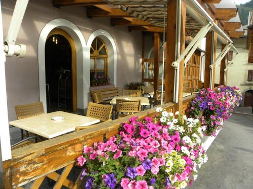 Létesítmények, Hotel Cova in Pellizzano