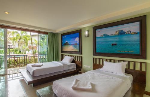 room detail thumbnail 0