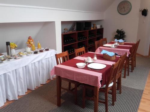 Restorāns, Country House Baranjski Tulipan in Kneževi Vinogradi
