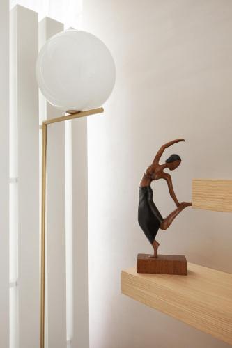 Consolato Boutique - image 10