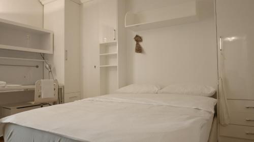 Home by Livingdowntown - image 11