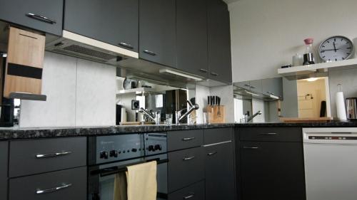 Home by Livingdowntown - image 9