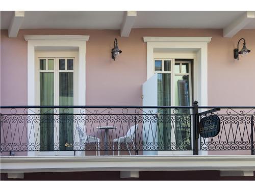 Consolato Boutique - image 7