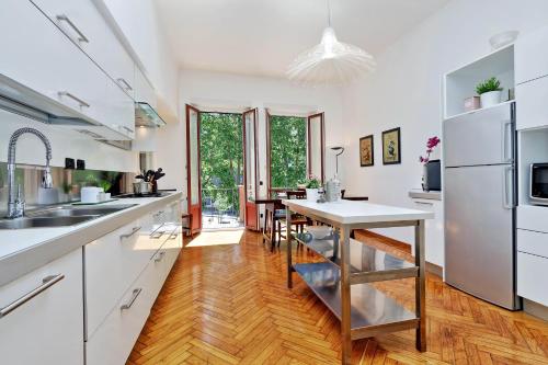JOIVY Fabulous 1-bedroom flat with Terrace next to Park, Milán (fotografie 3)