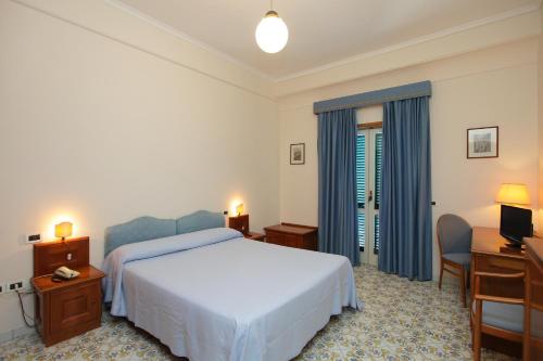 Hotel Mega Mare - image 6