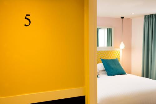 Hotel Haussmann Saint Augustin - image 12